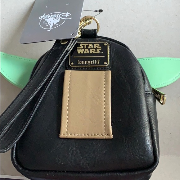 Baby Yoda The Child Grogu Loungefly bag - Picture 2 of 5